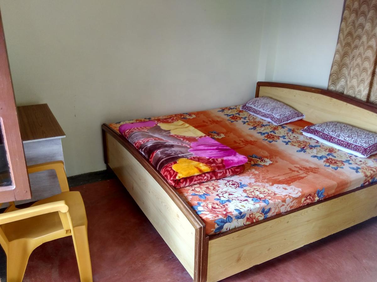 Maa Ananda Mayee Guest House Binsar Exteriör bild