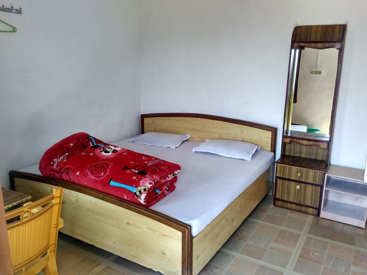 Maa Ananda Mayee Guest House Binsar Exteriör bild