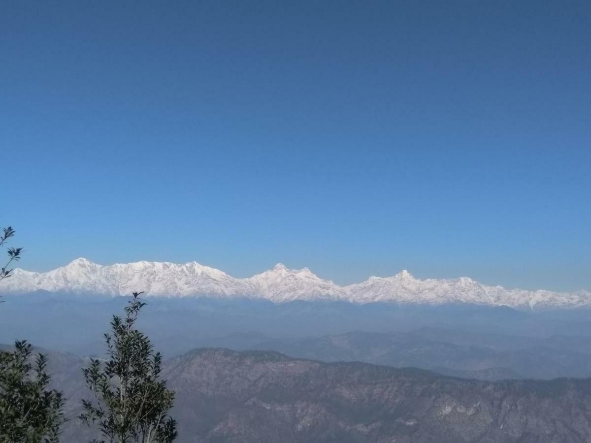 Maa Ananda Mayee Guest House Binsar Exteriör bild